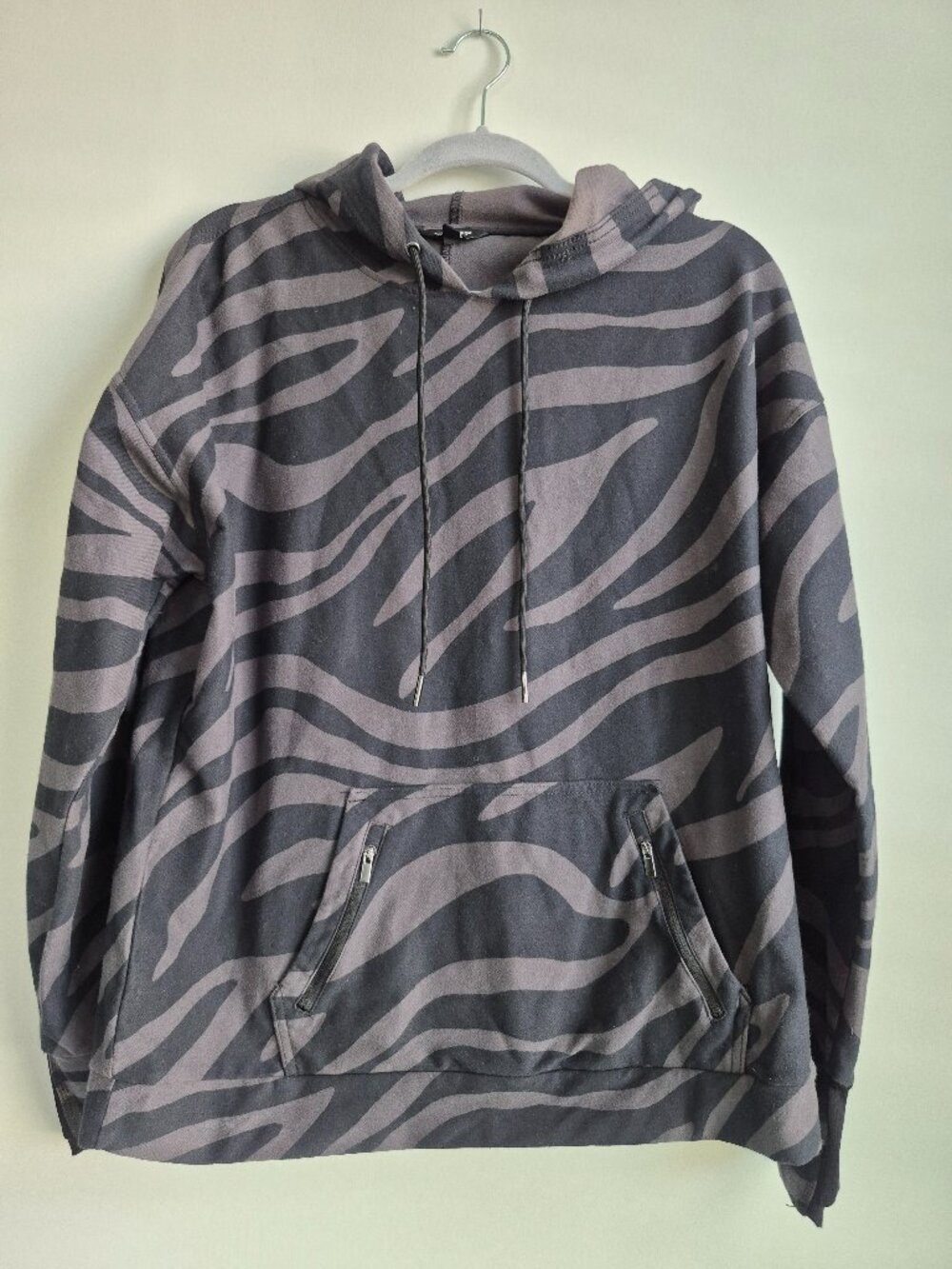 The Limited Zebra Stripe Pullover – Drawstring Hoodie – Size XL